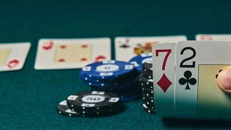 Cách tính xác suất trong poker chi tiết nhất