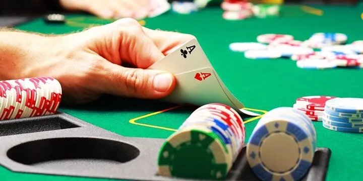 Tổng hợp mẹo chơi Poker online để thắng nhiều hơn