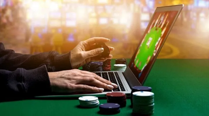 Lợi ích nhận được khi dùng AI hỗ trợ chơi Poker